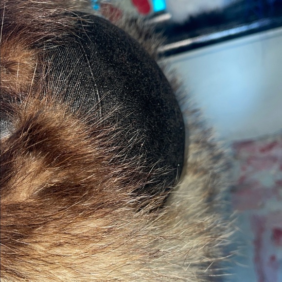 Vintage collectable rare Mongolian Elegant Black and Tan Fur Trimmed Hat - Picture 8 of 8